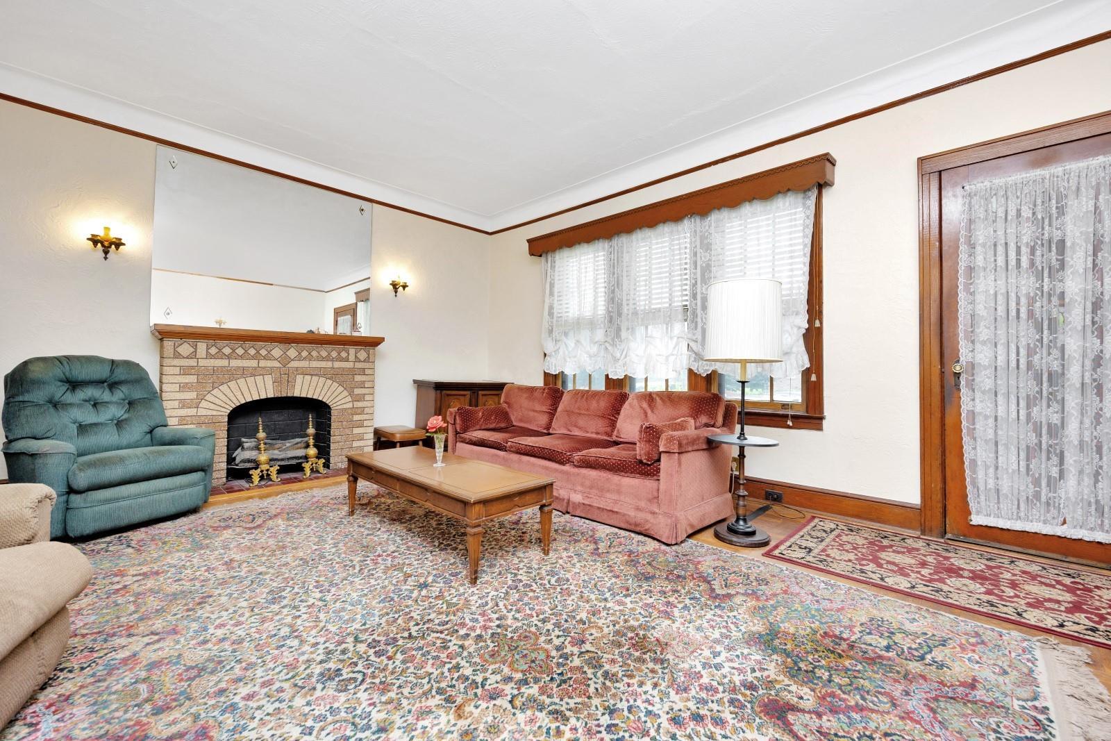 #5 photo, 64-66 82nd Place, クイーンズ区 Middle Village , NY 11379