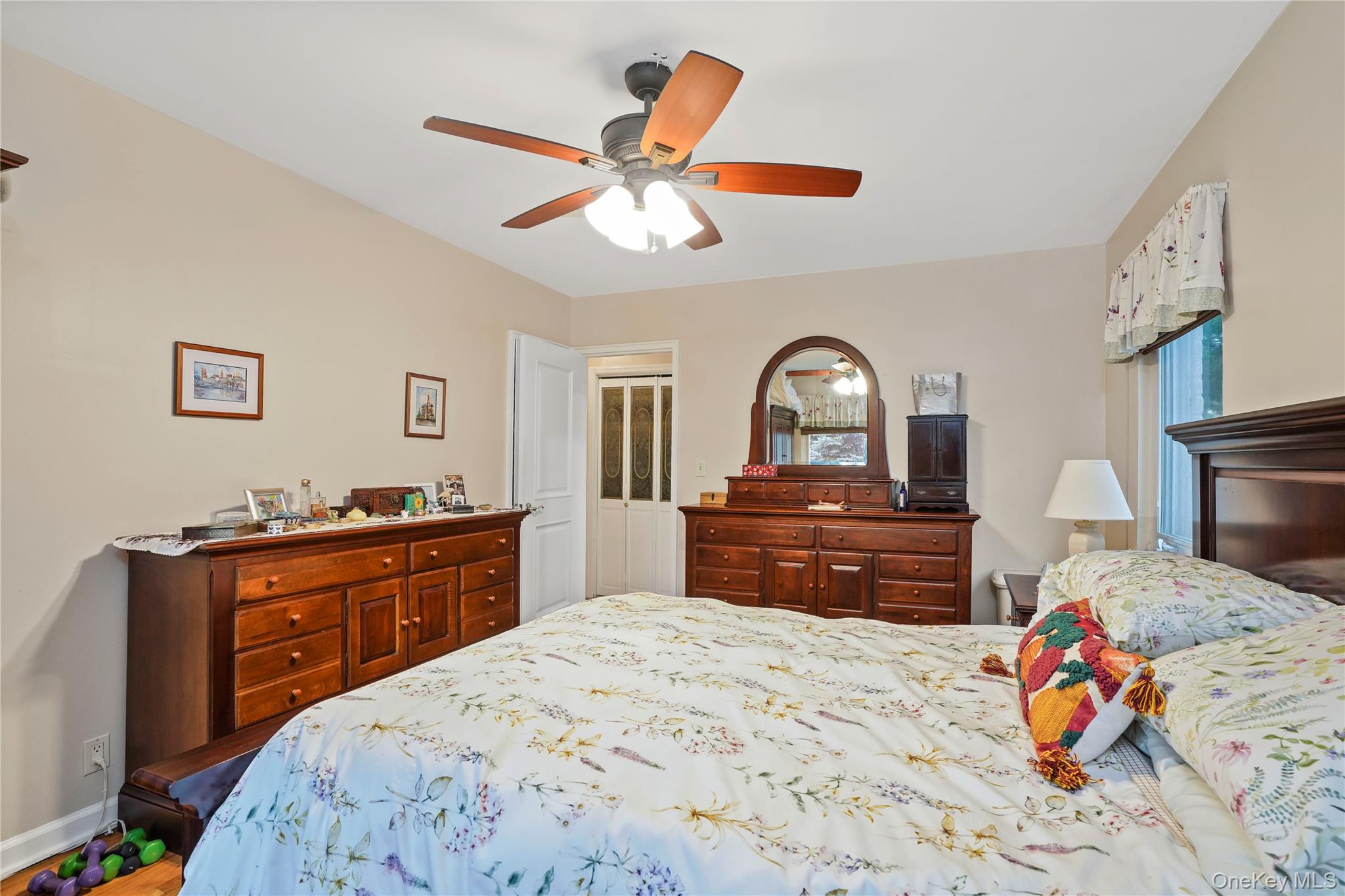 #16 photo, 6404 78th Street, クイーンズ区 Middle Village , NY 11379