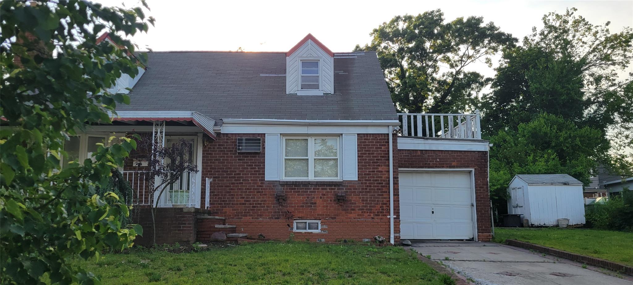 #1 photo, 6 Newburgh Street, ناسو Elmont , NY 11003