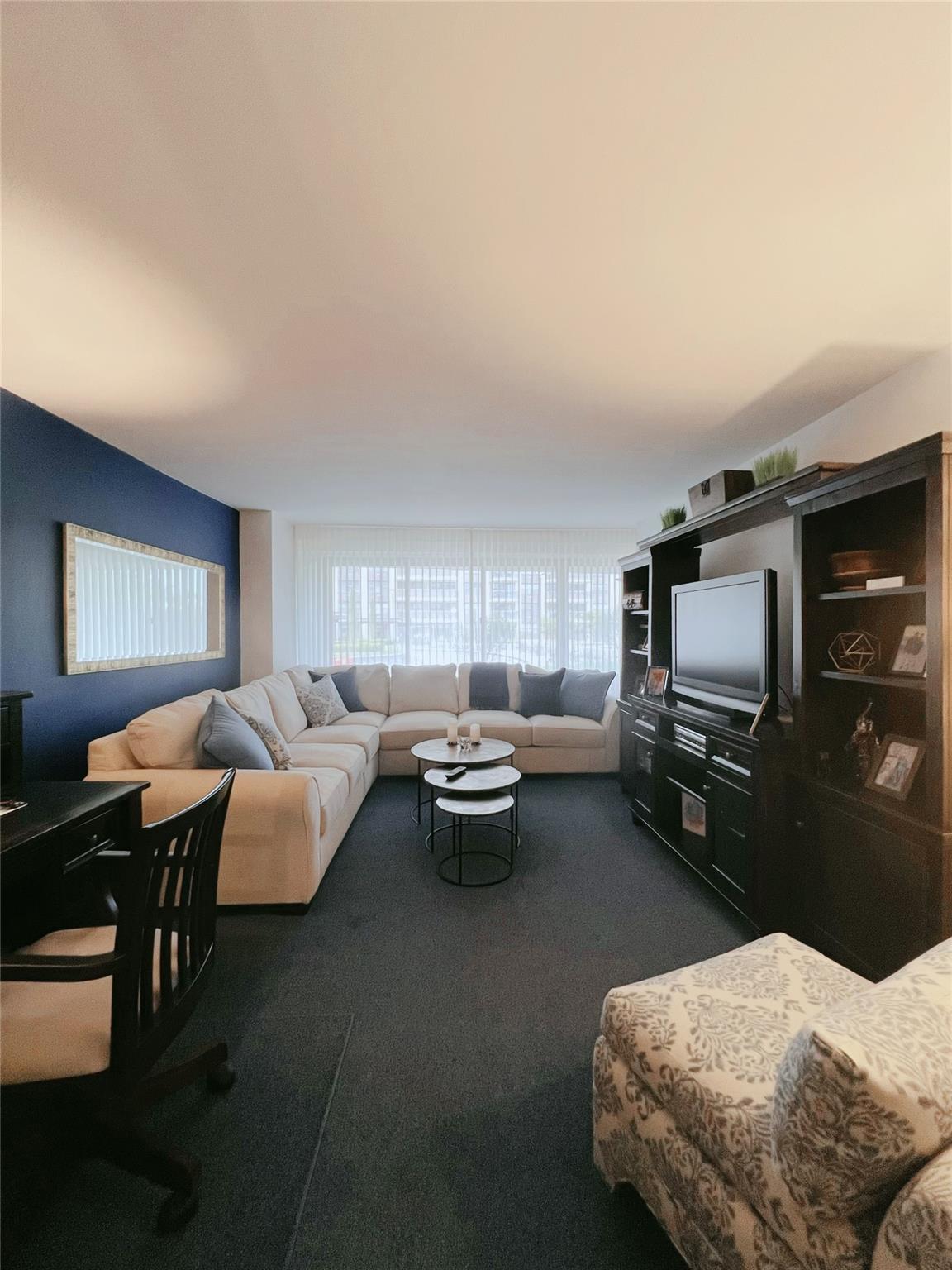 #1 photo, 1815 215 Street, كوينز Flushing , NY 11360