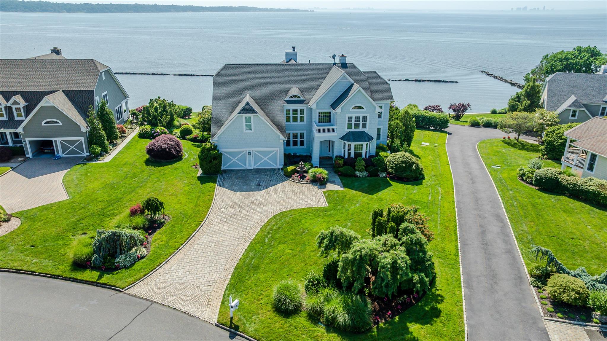 #1 photo, 38 Pembroke Drive, ناسو Glen Cove , NY 11542