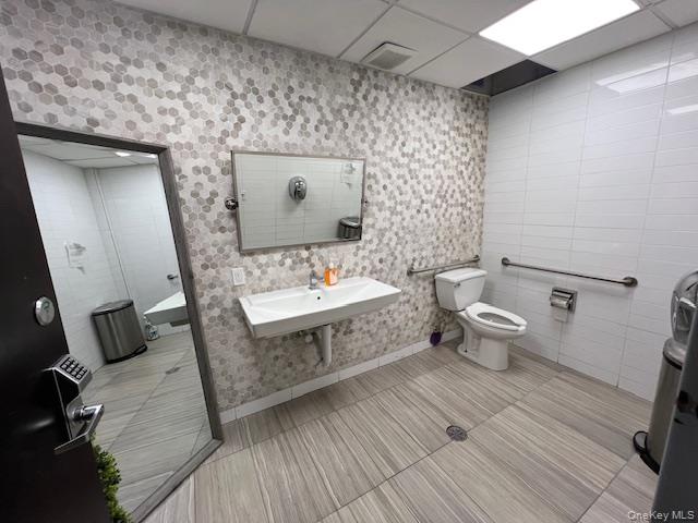 #18 photo, 24912 Jericho Turnpike, ナッソー郡 Floral Park , NY 11001