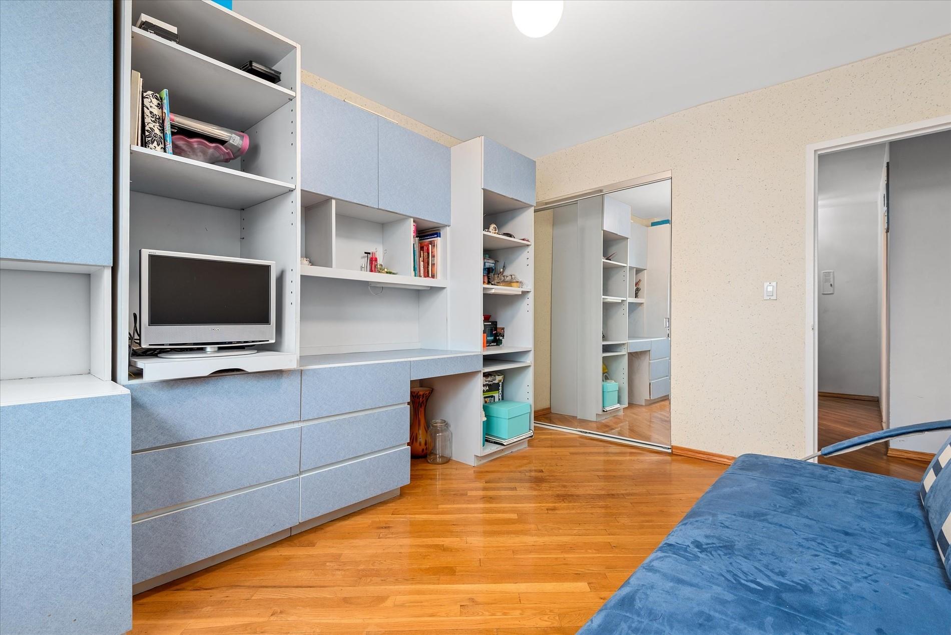 #15 photo, 2928 W 5th Street, Brooklyn , NY 11224