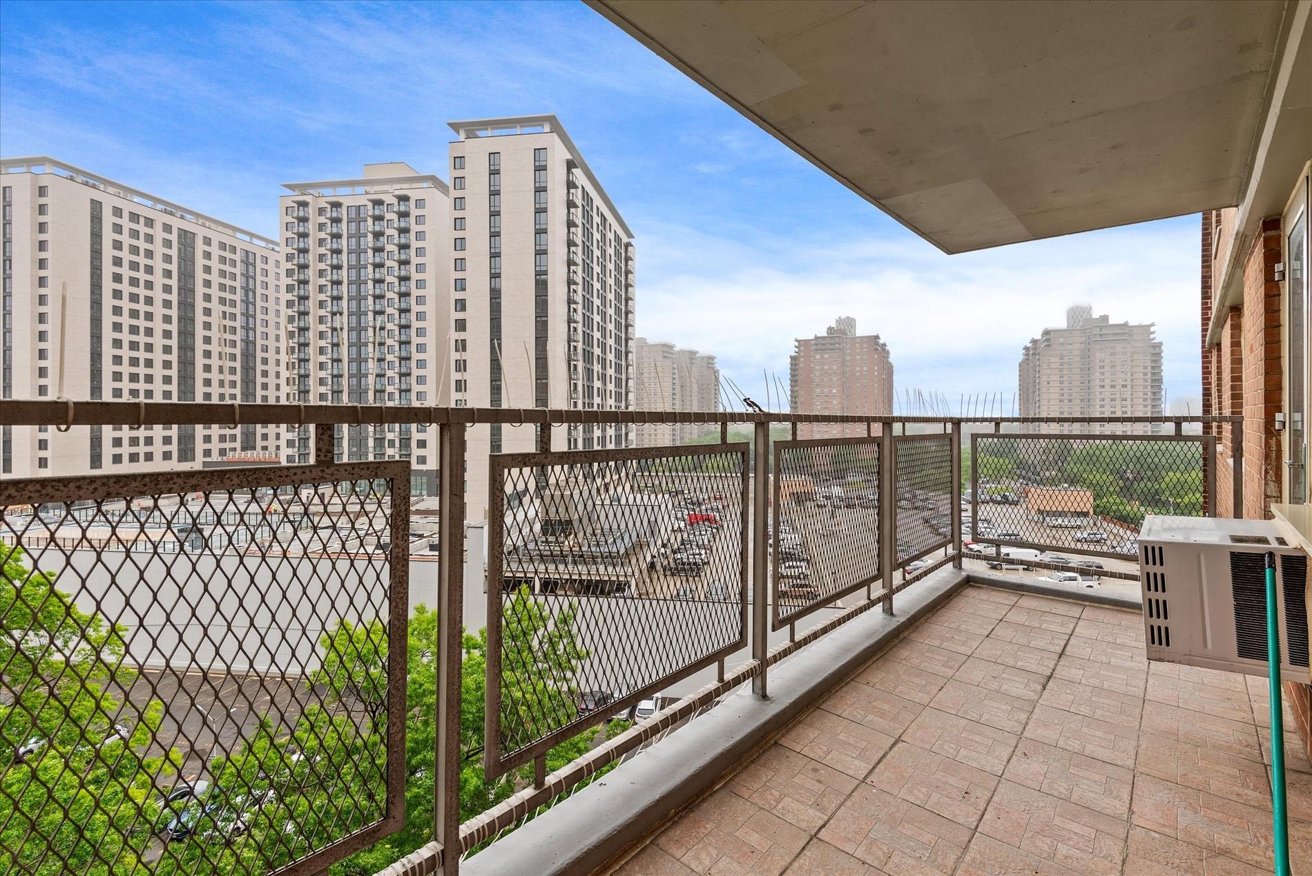 #6 photo, 2928 W 5th Street, Brooklyn , NY 11224