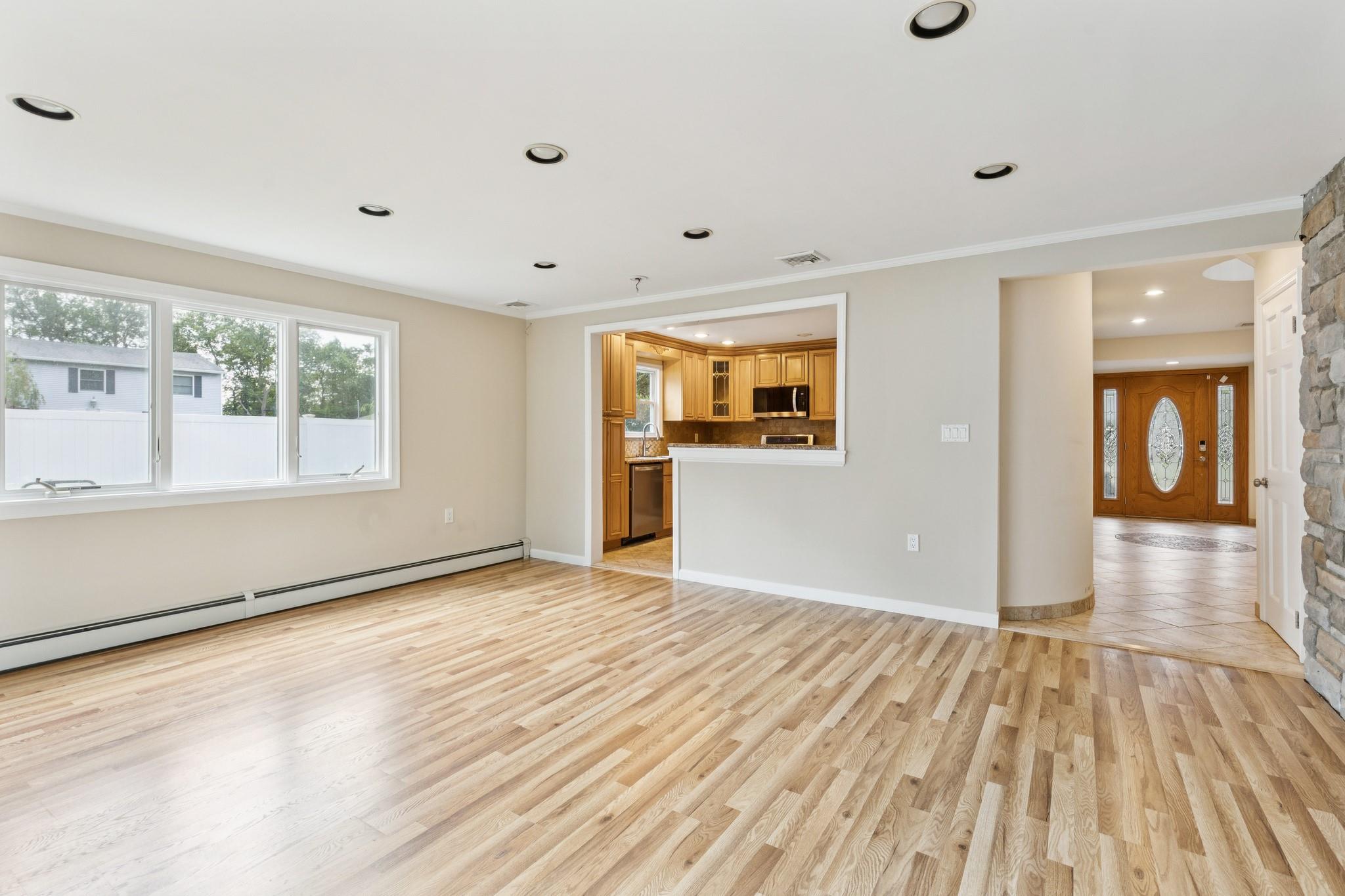 #10 photo, 21 Tulipwood Drive, サフォーク郡 Commack , NY 11725