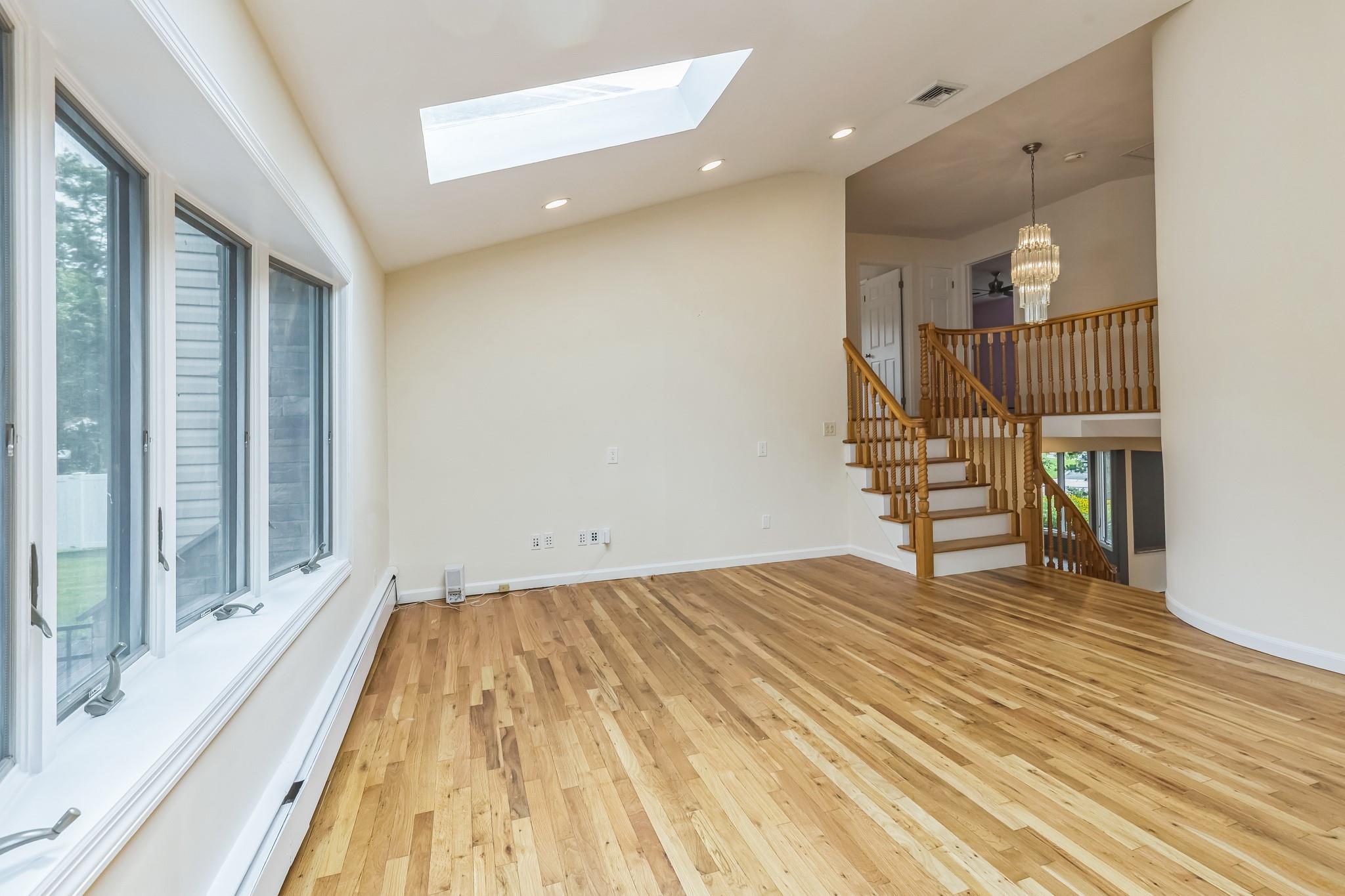 #15 photo, 21 Tulipwood Drive, サフォーク郡 Commack , NY 11725