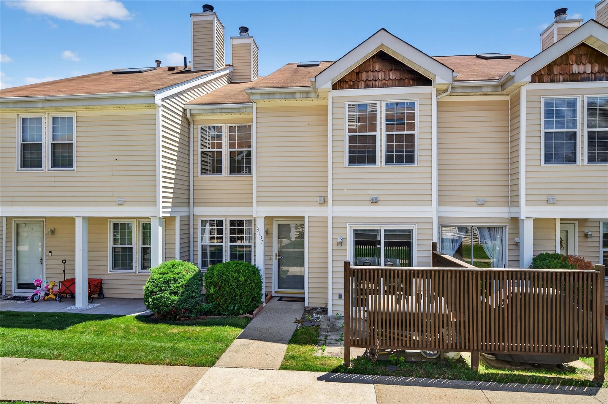 #1 photo, 3107 Whispering Hills, Chester , NY 10918