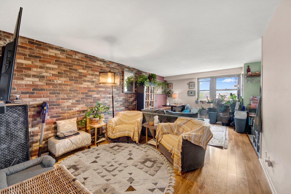 #1 photo, 290 W 232 Street, برونكس Bronx , NY 10463