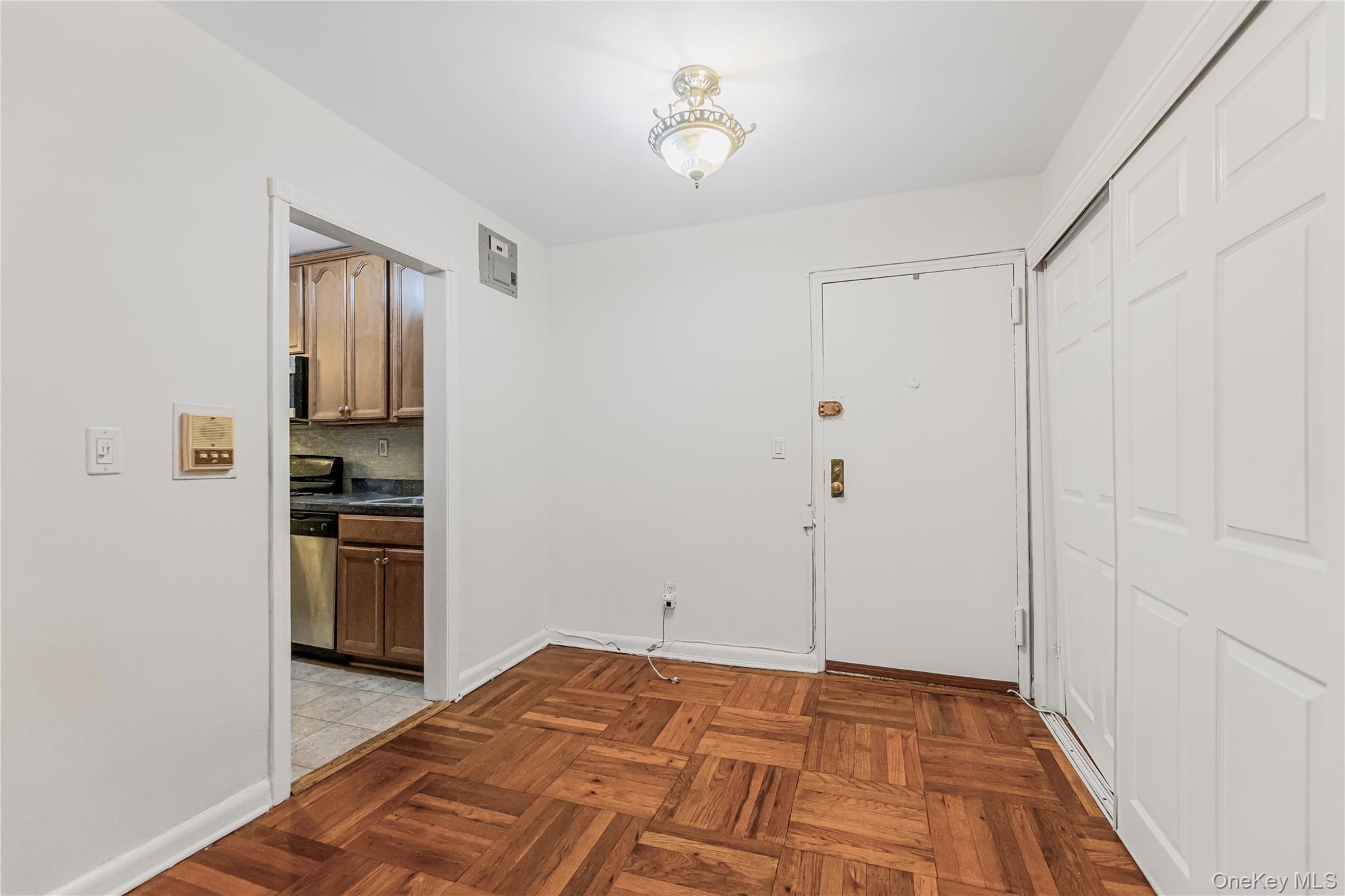 #6 photo, 277 Bronx River Road, Yonkers , NY 10704