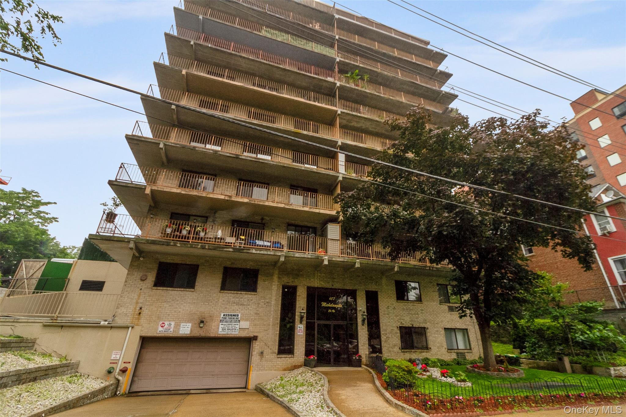 #1 photo, 687 Bronx River Road, 紐約州 Yonkers , NY 10704