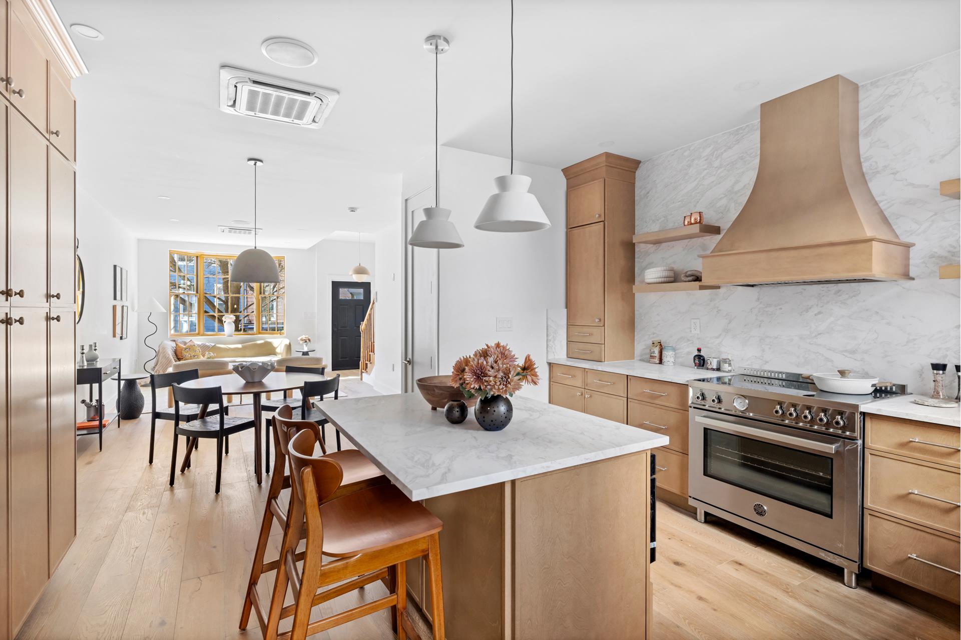 #1 photo, 10 HAUSMAN Street, Greenpoint , NY 11222
