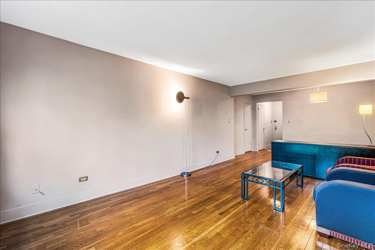 #7 photo, 139-15 83 Avenue, クイーンズ区 Briarwood , NY 11435