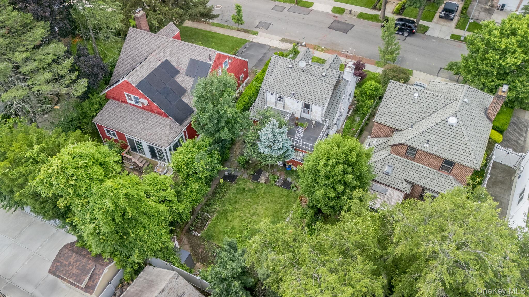 #7 photo, 85-24 Eton Street, クイーンズ区 Jamaica Estates , NY 11432