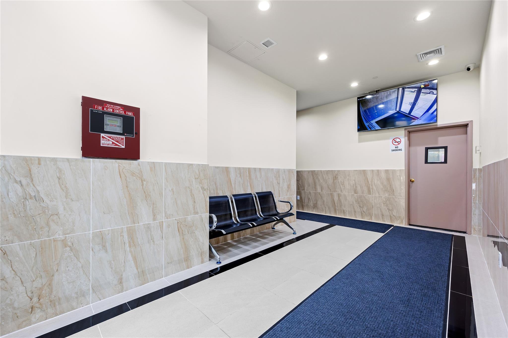 #17 photo, 91-23 Corona Avenue, クイーンズ区 Elmhurst , NY 11373