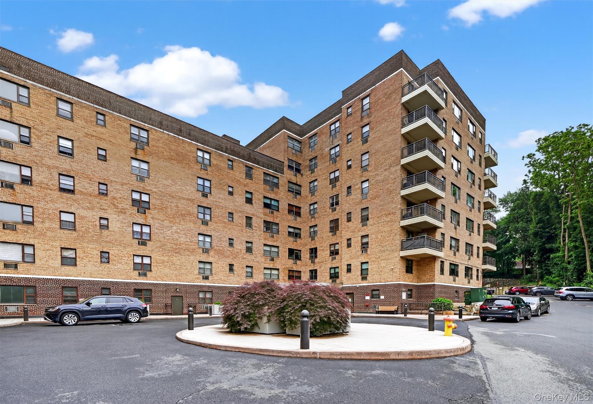 #2 photo, 505 Central Avenue, White Plains , NY 10606