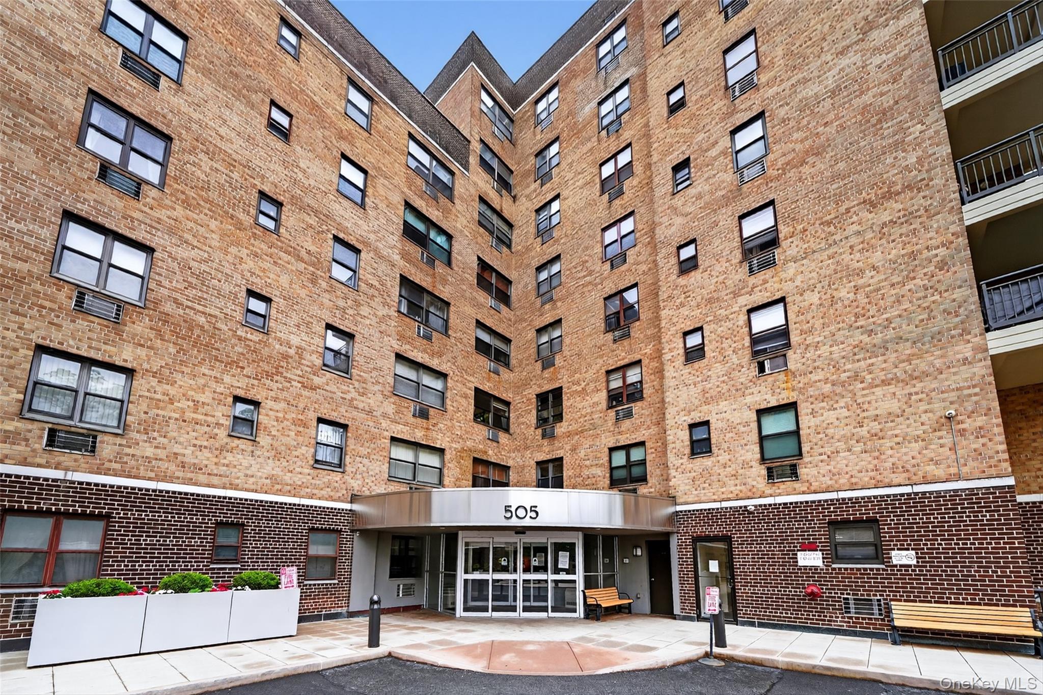 #3 photo, 505 Central Avenue, White Plains , NY 10606