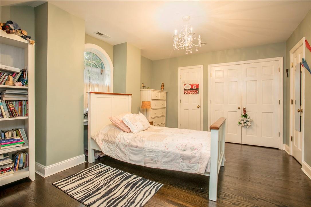 #19 photo, 306 Quaker Road, Chappaqua , NY 10514