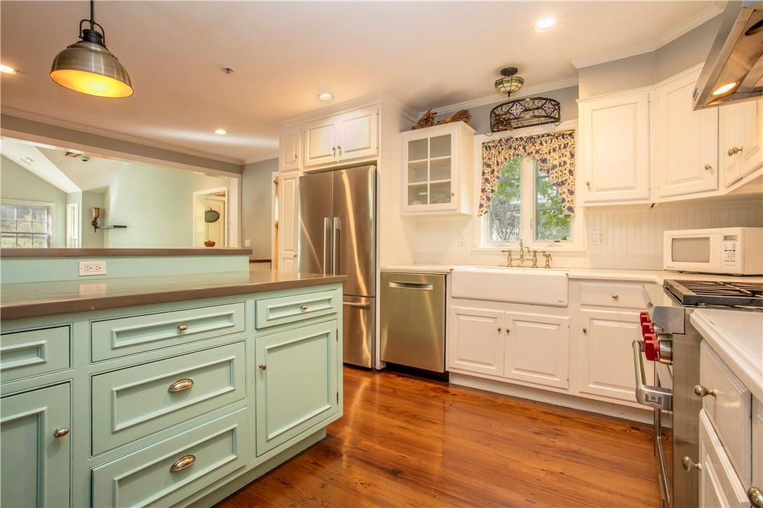 #5 photo, 306 Quaker Road, Chappaqua , NY 10514