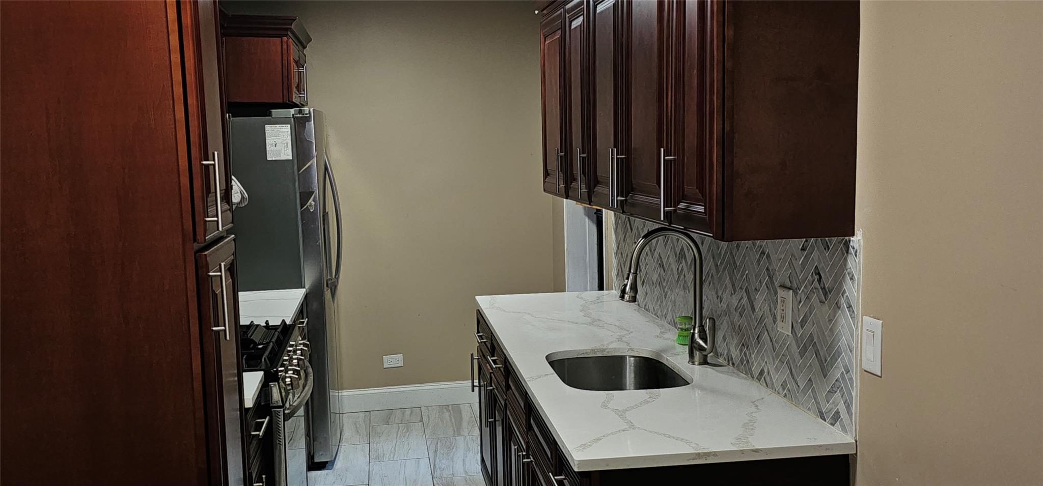 #16 photo, 3344 Junction Boulevard, クイーンズ区 Jackson Heights , NY 11372