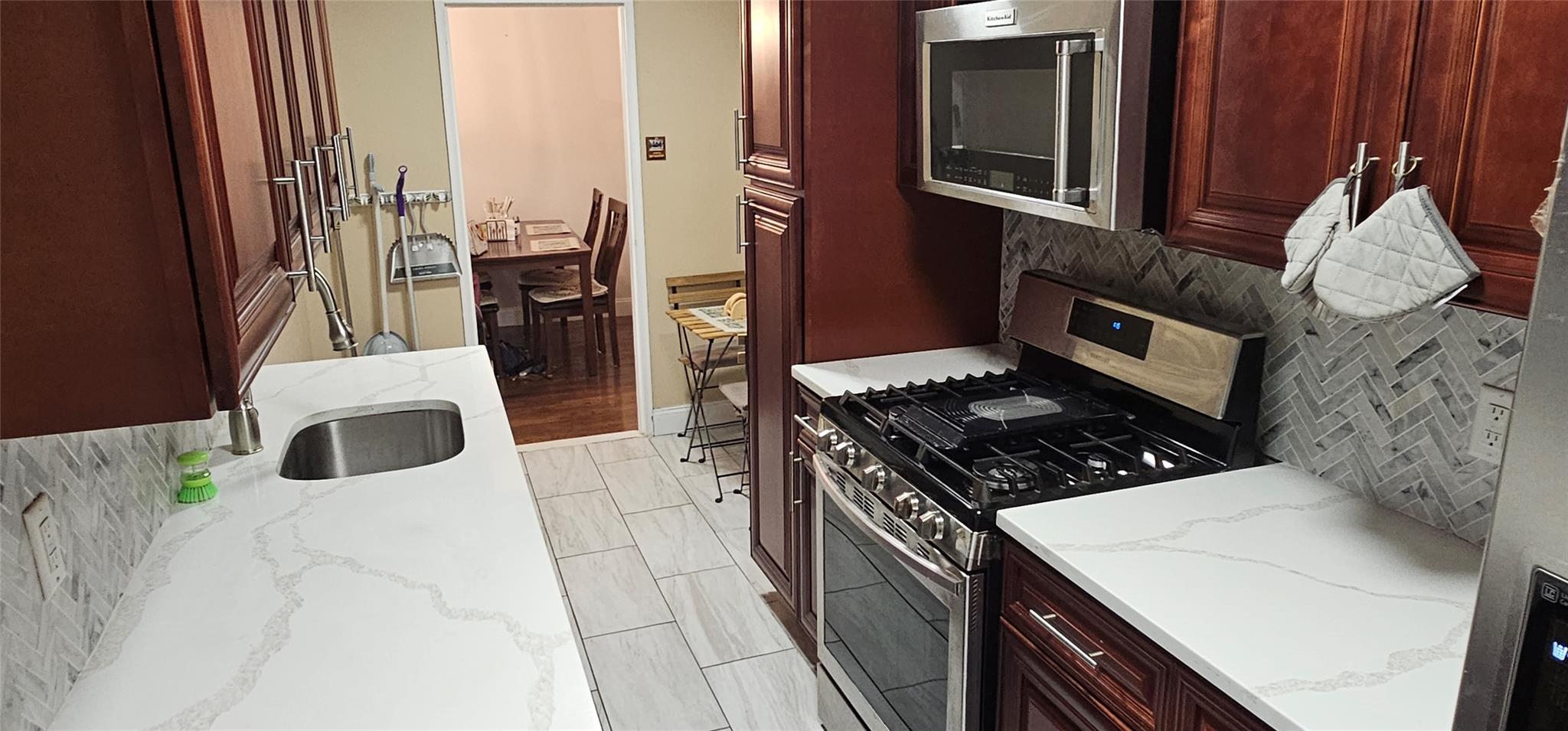 #18 photo, 3344 Junction Boulevard, クイーンズ区 Jackson Heights , NY 11372