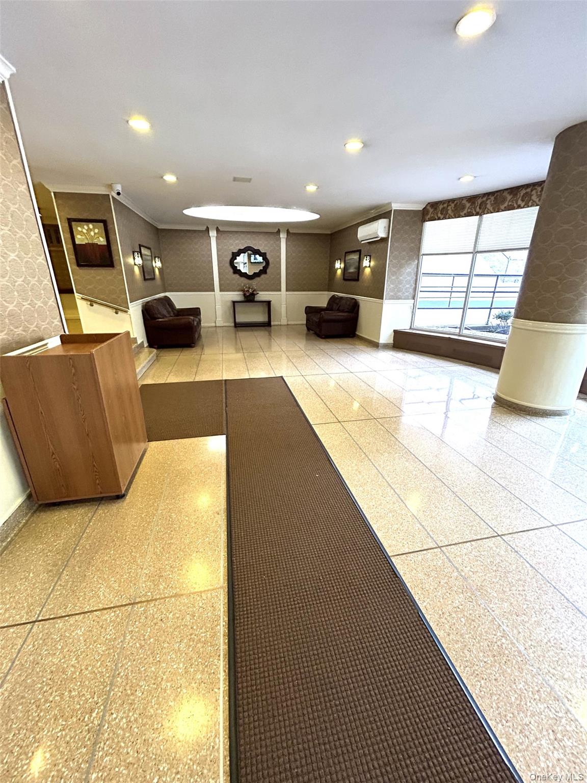 #3 photo, 81-11 45 Avenue, クイーンズ区 Elmhurst , NY 11373