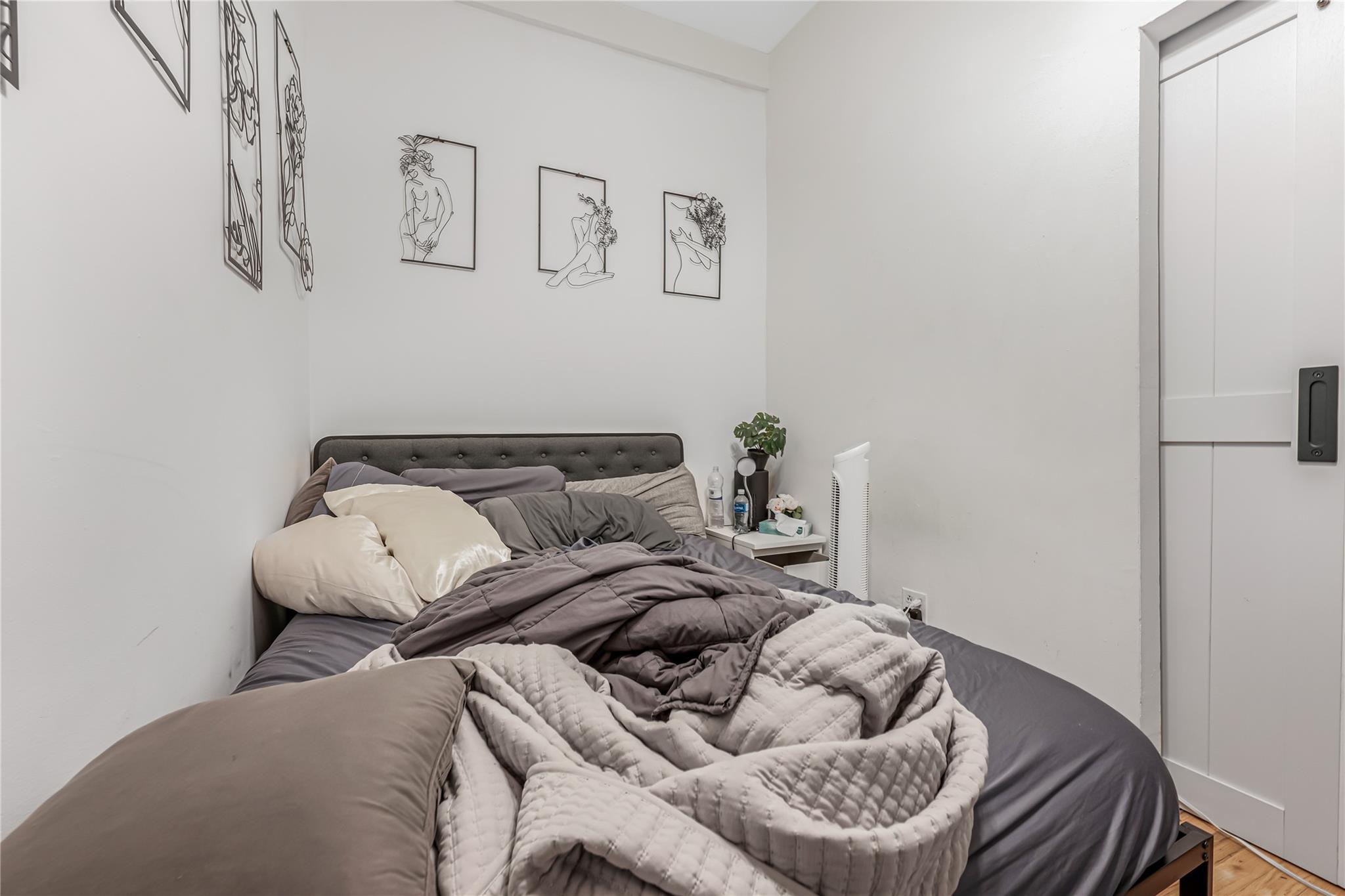 #13 photo, 315 W 46 Street, マンハッタン New York (Manhattan) , NY 10036