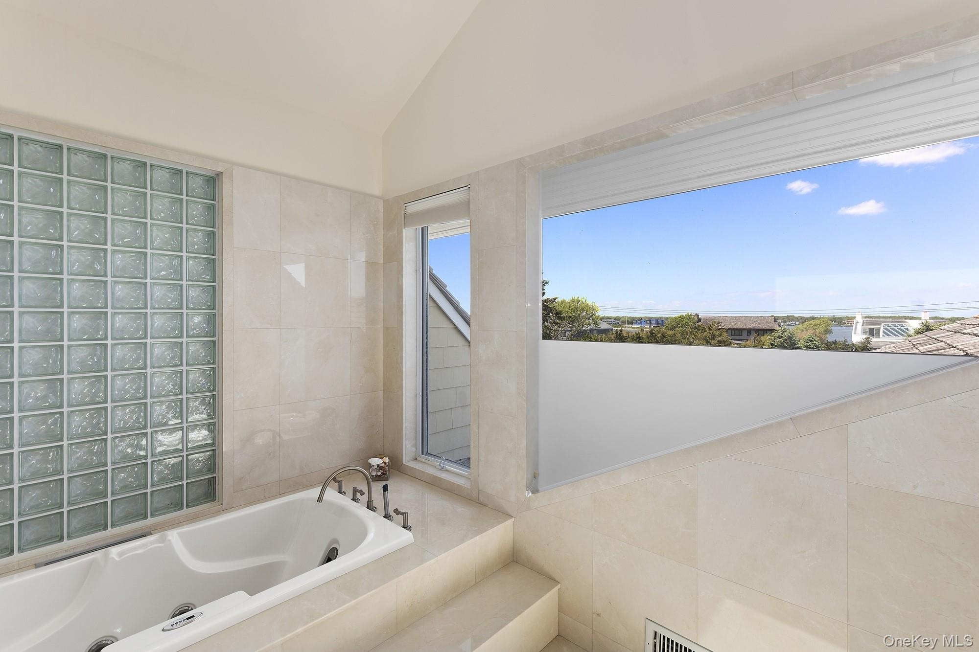 #10 photo, 63-65 Dune Road, サフォーク郡 Westhampton Beach , NY 11978