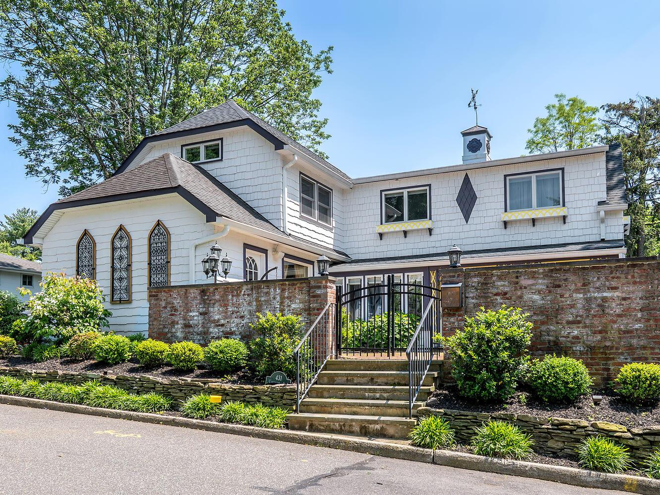 #1 photo, 431 Carpenter Avenue, ناسو Sea Cliff , NY 11579