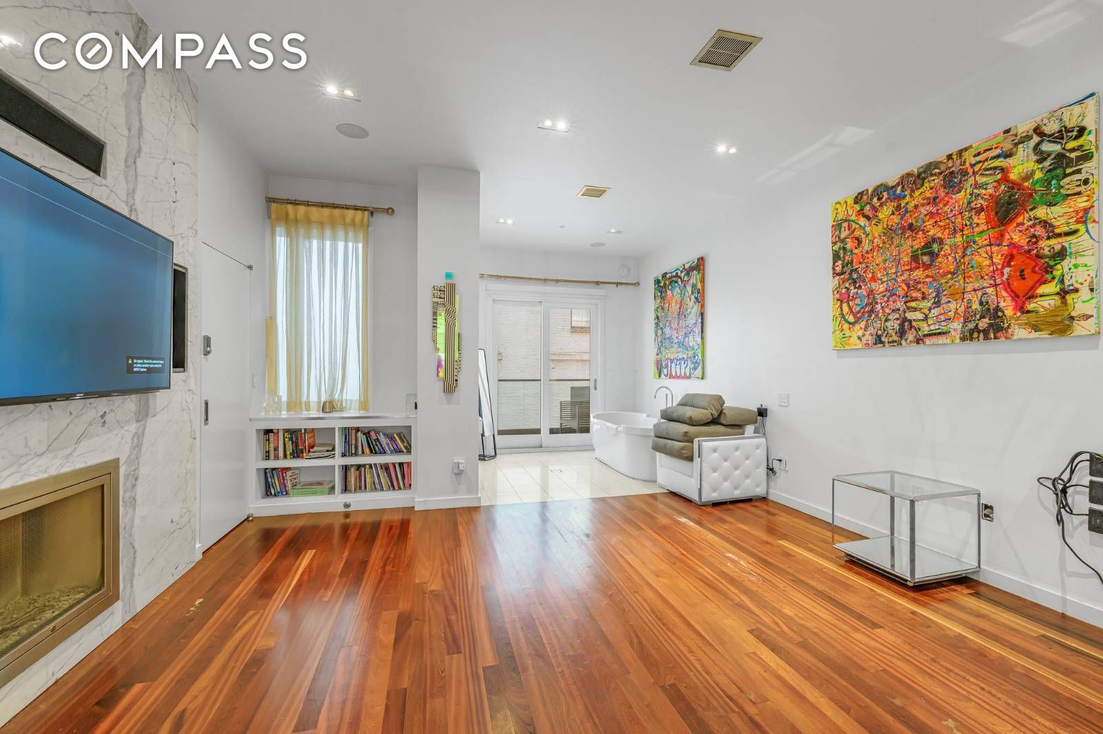 #17 photo, 124 E 13th Street, Greenwich Village , NY 10003