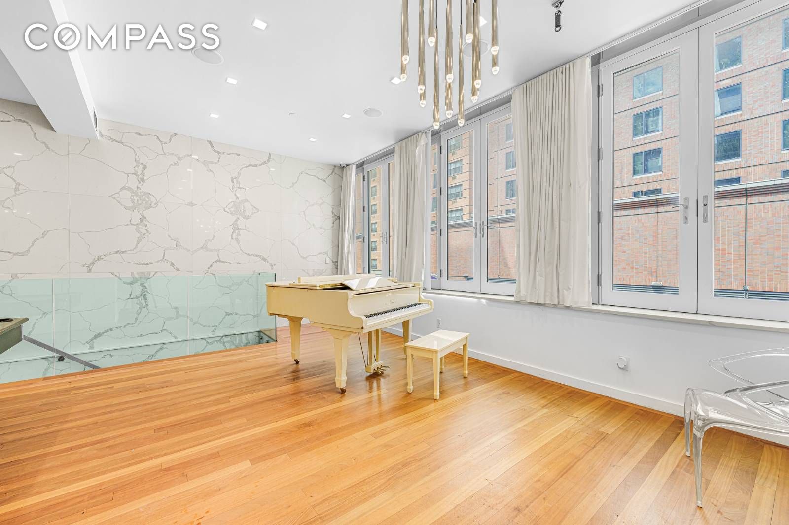 #4 photo, 124 E 13th Street, Greenwich Village , NY 10003