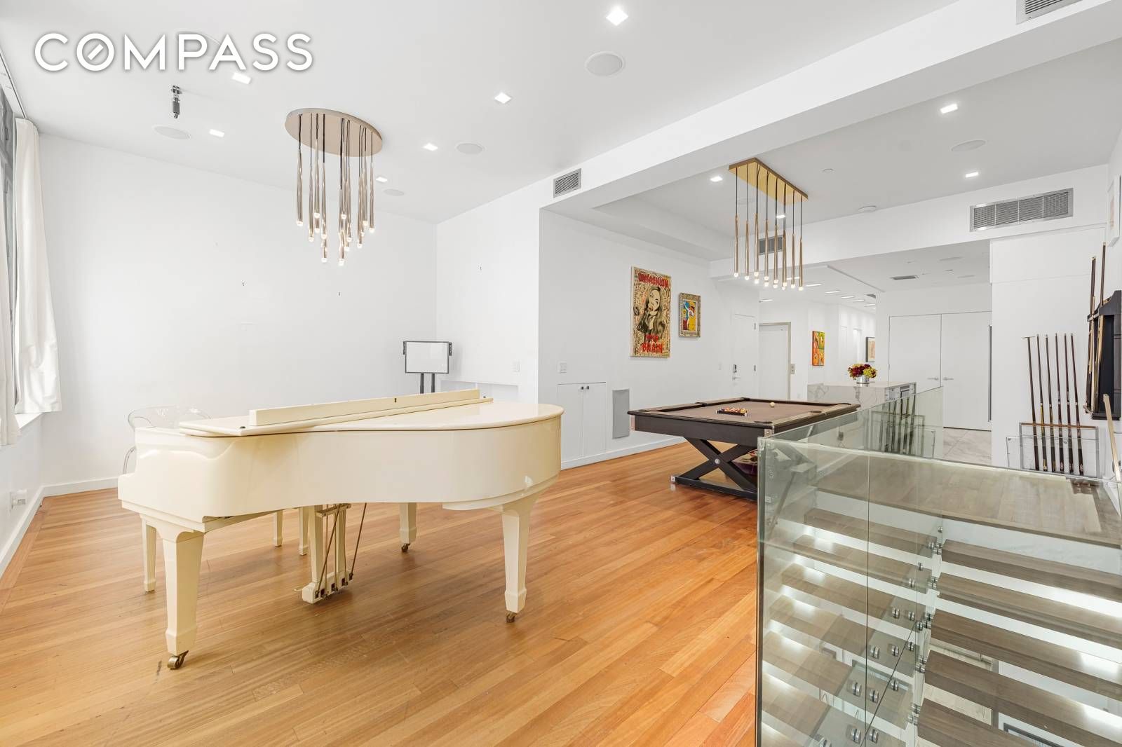 #6 photo, 124 E 13th Street, Greenwich Village , NY 10003