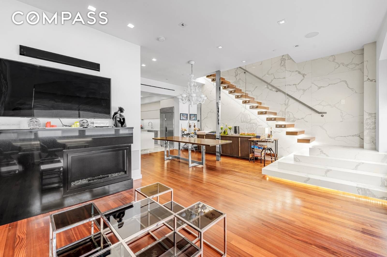 #7 photo, 124 E 13th Street, Greenwich Village , NY 10003