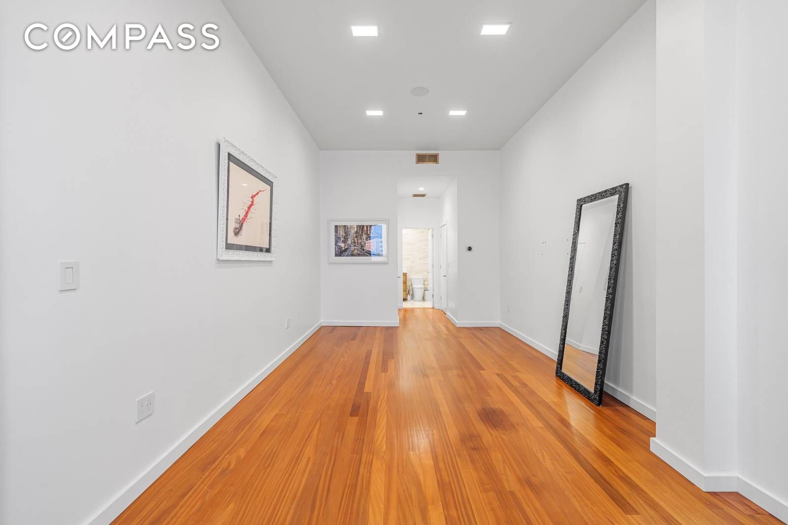 #20 photo, 124 E 13th Street, マンハッタン Greenwich Village , NY 10003