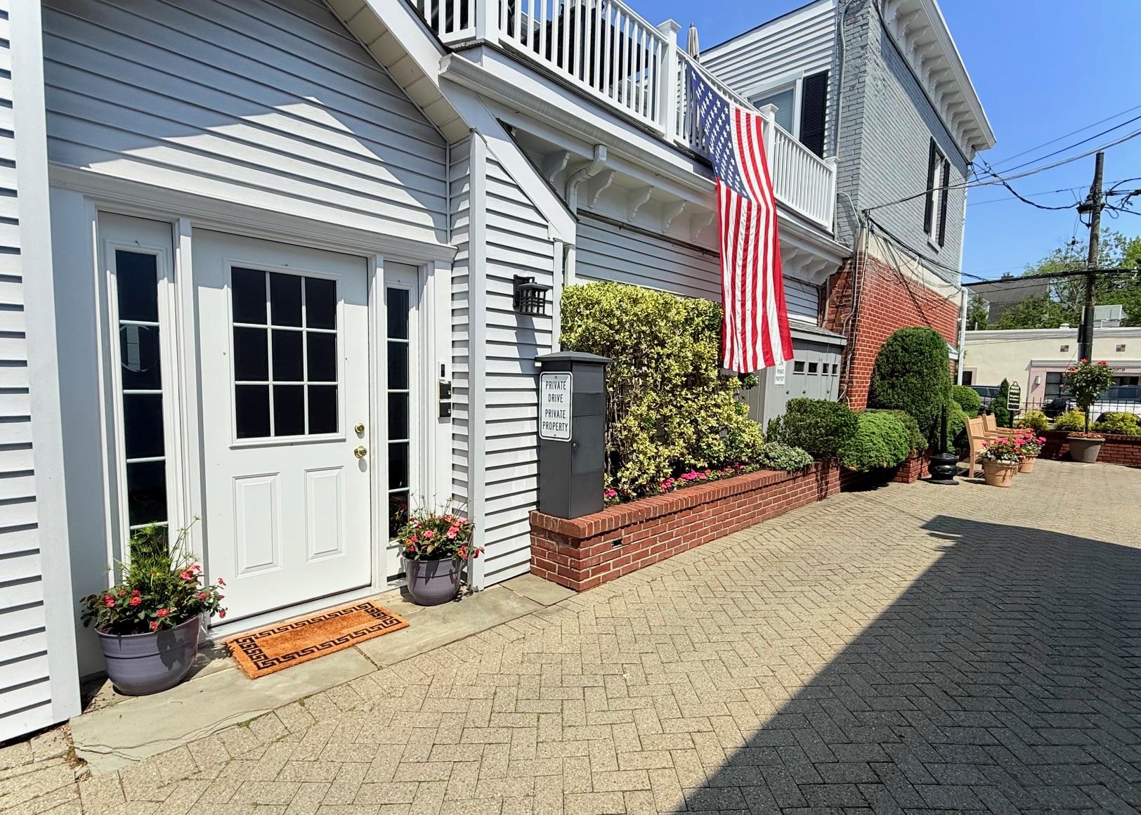 #1 photo, 2076 Boston Post Road, 紐約州 Larchmont , NY 10538