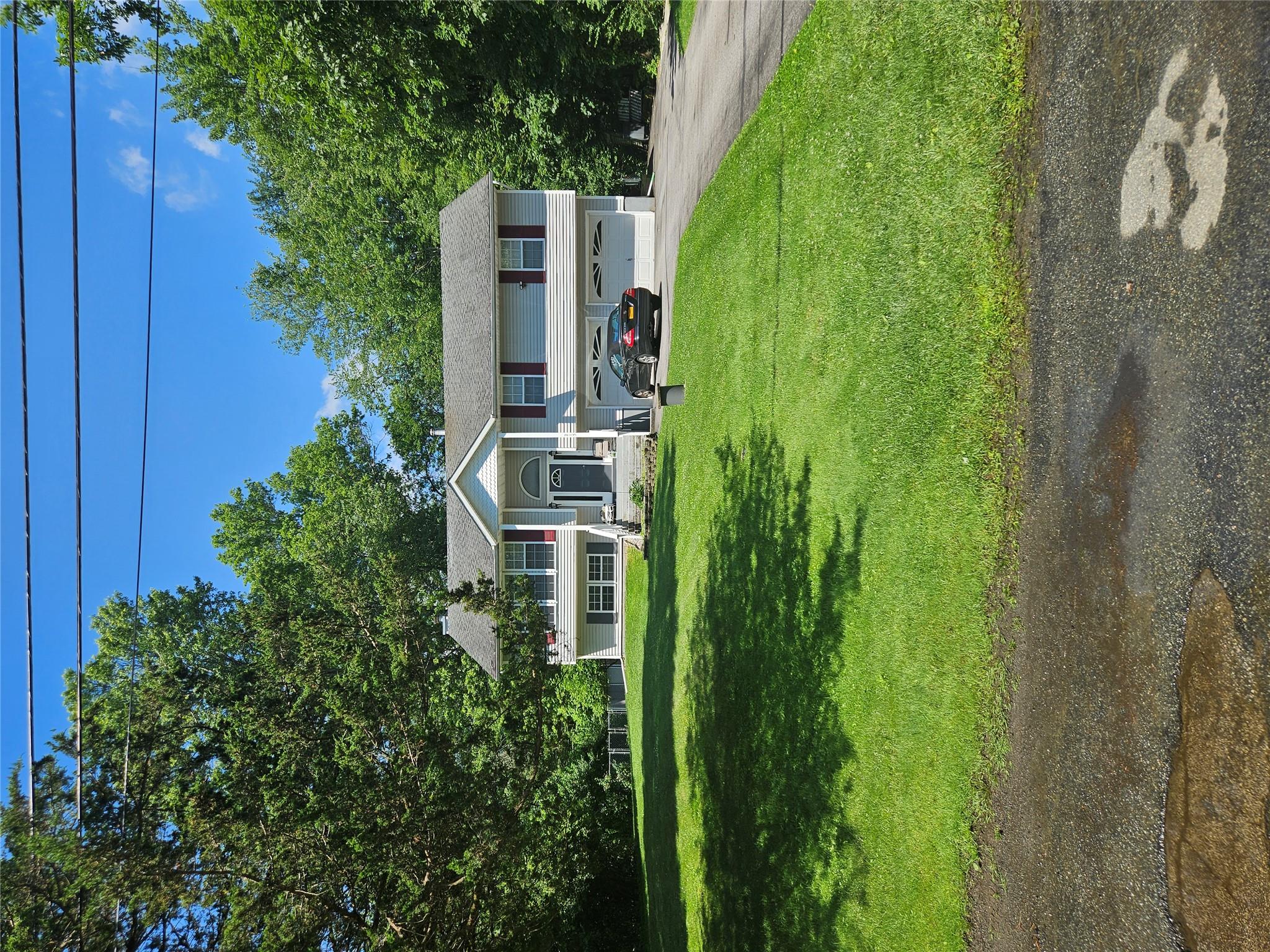 #1 photo, 215 Sycamore Drive, New Windsor , NY 12553