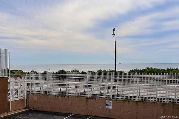 #20 photo, 522 Shore Road, ナッソー郡 Long Beach , NY 11561