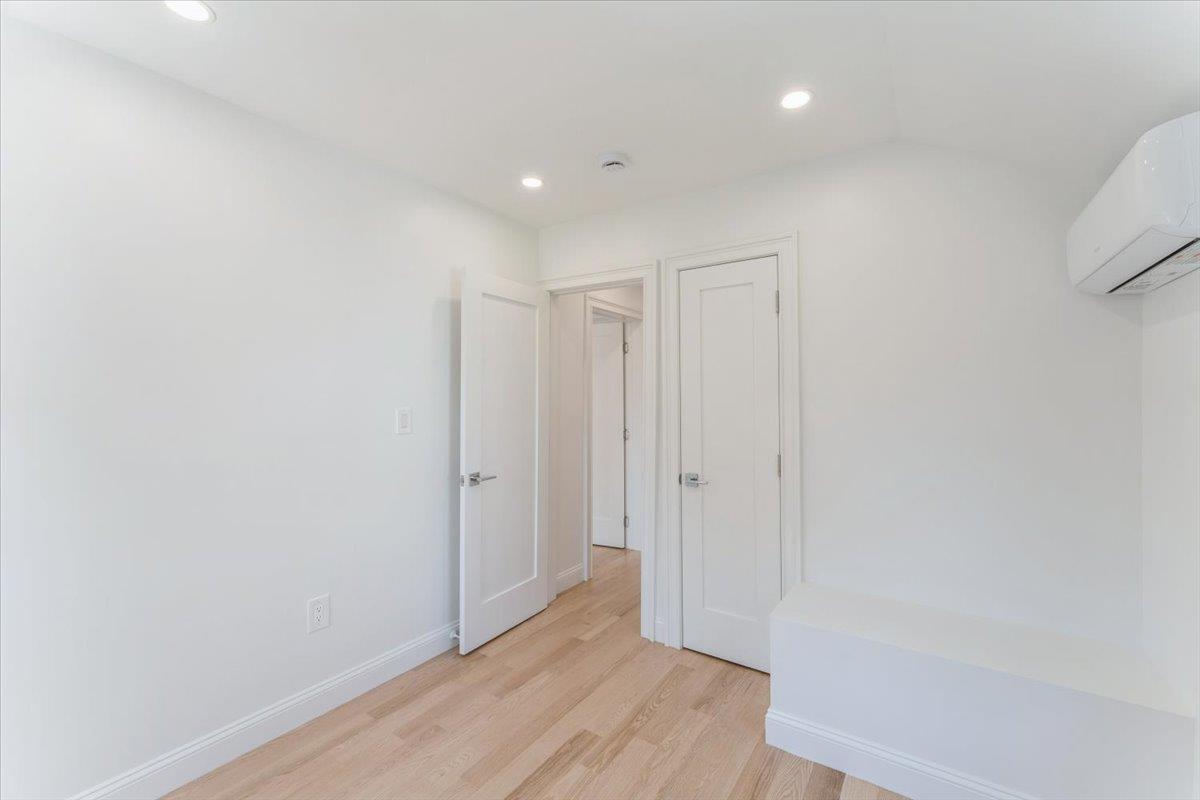 #14 photo, 13720 173rd Street, Jamaica , NY 11434