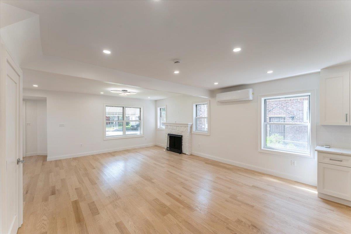 #6 photo, 13720 173rd Street, Jamaica , NY 11434