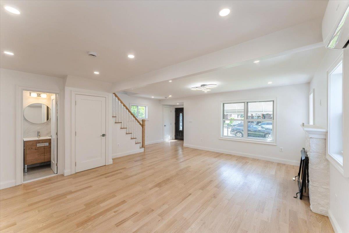 #7 photo, 13720 173rd Street, Jamaica , NY 11434