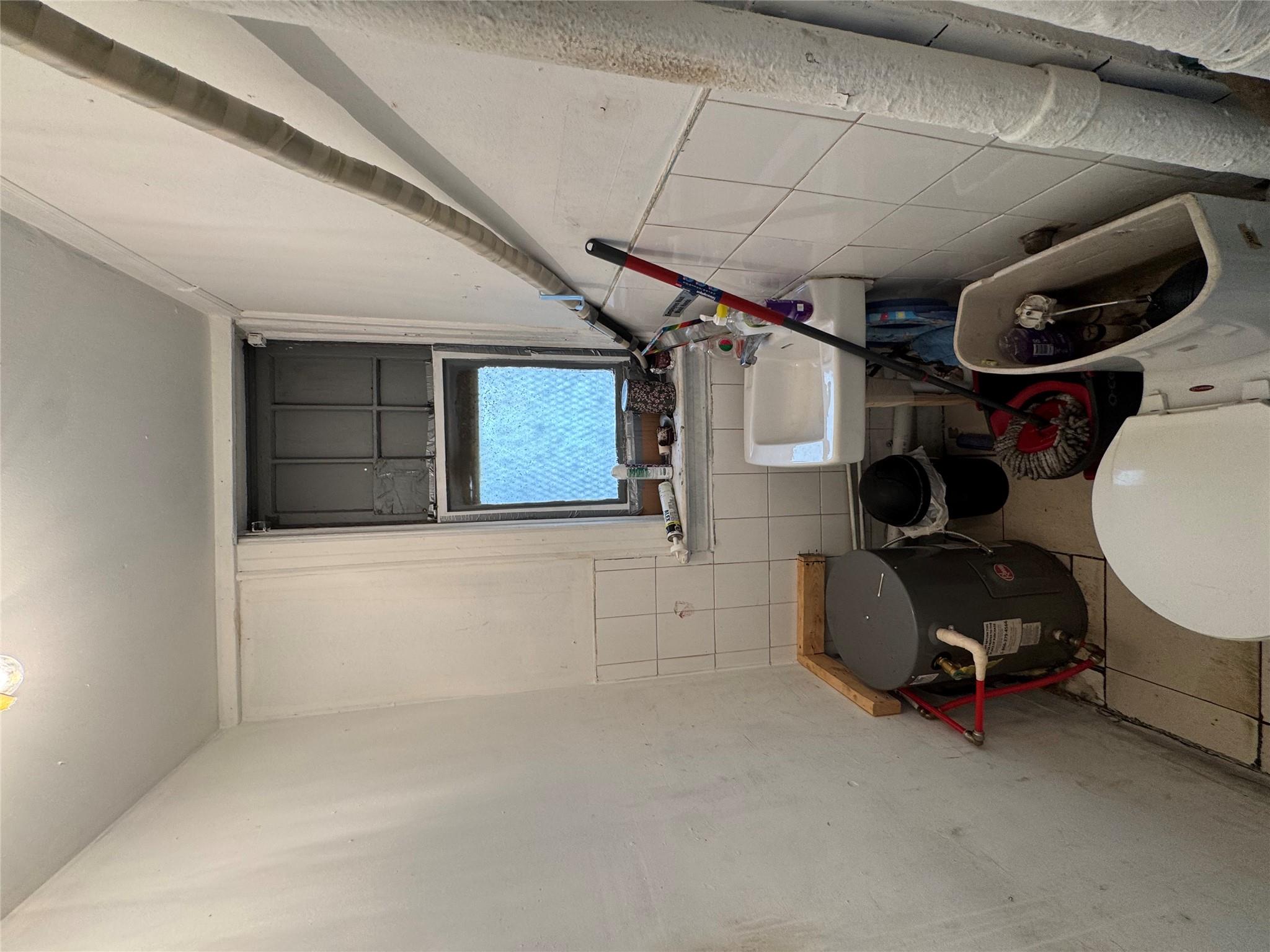 #10 photo, 95-15 Northern Boulevard, クイーンズ区 Corona , NY 11368