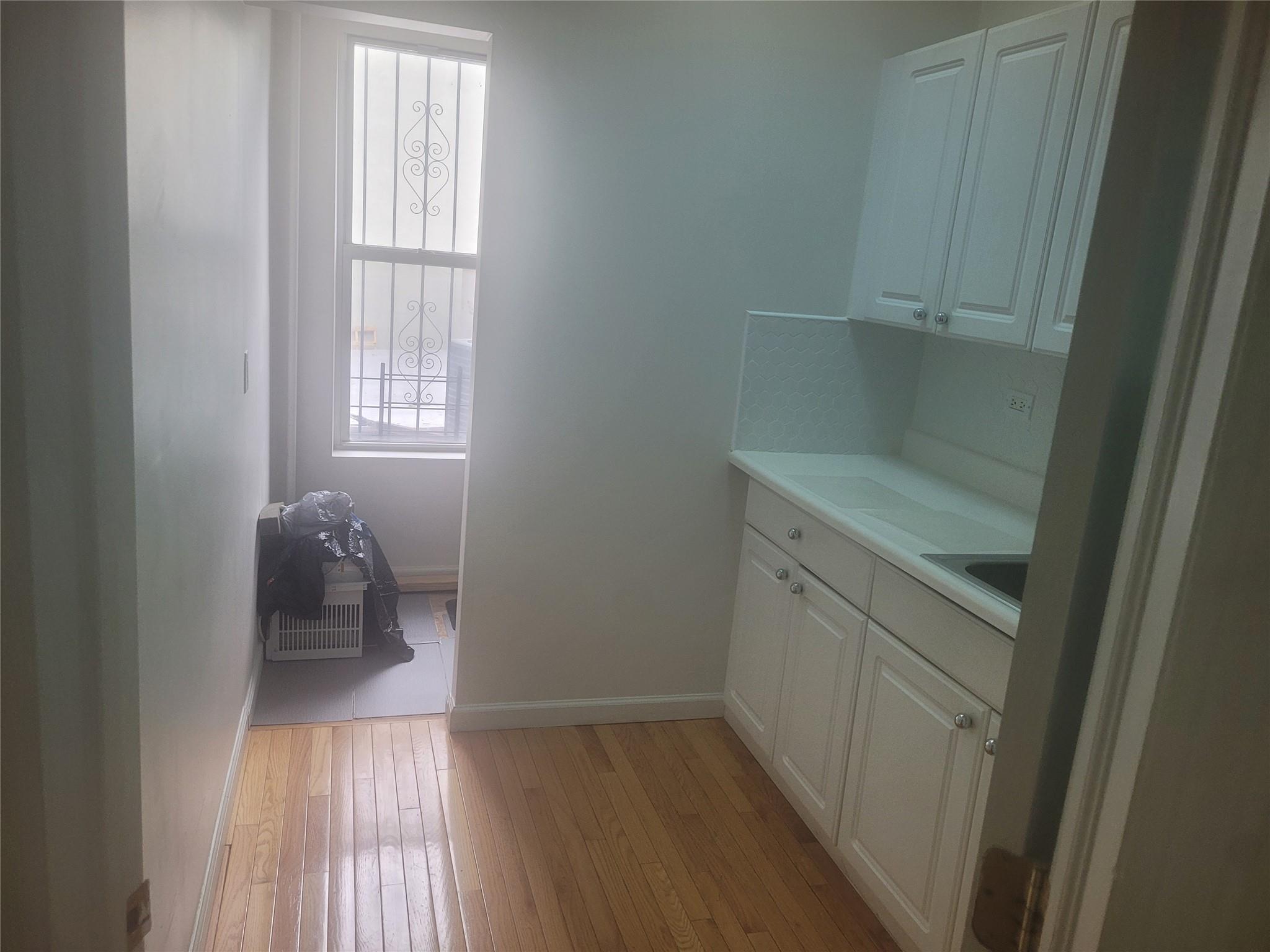 #1 photo, 3905 5th Avenue, Brooklyn , NY 11232