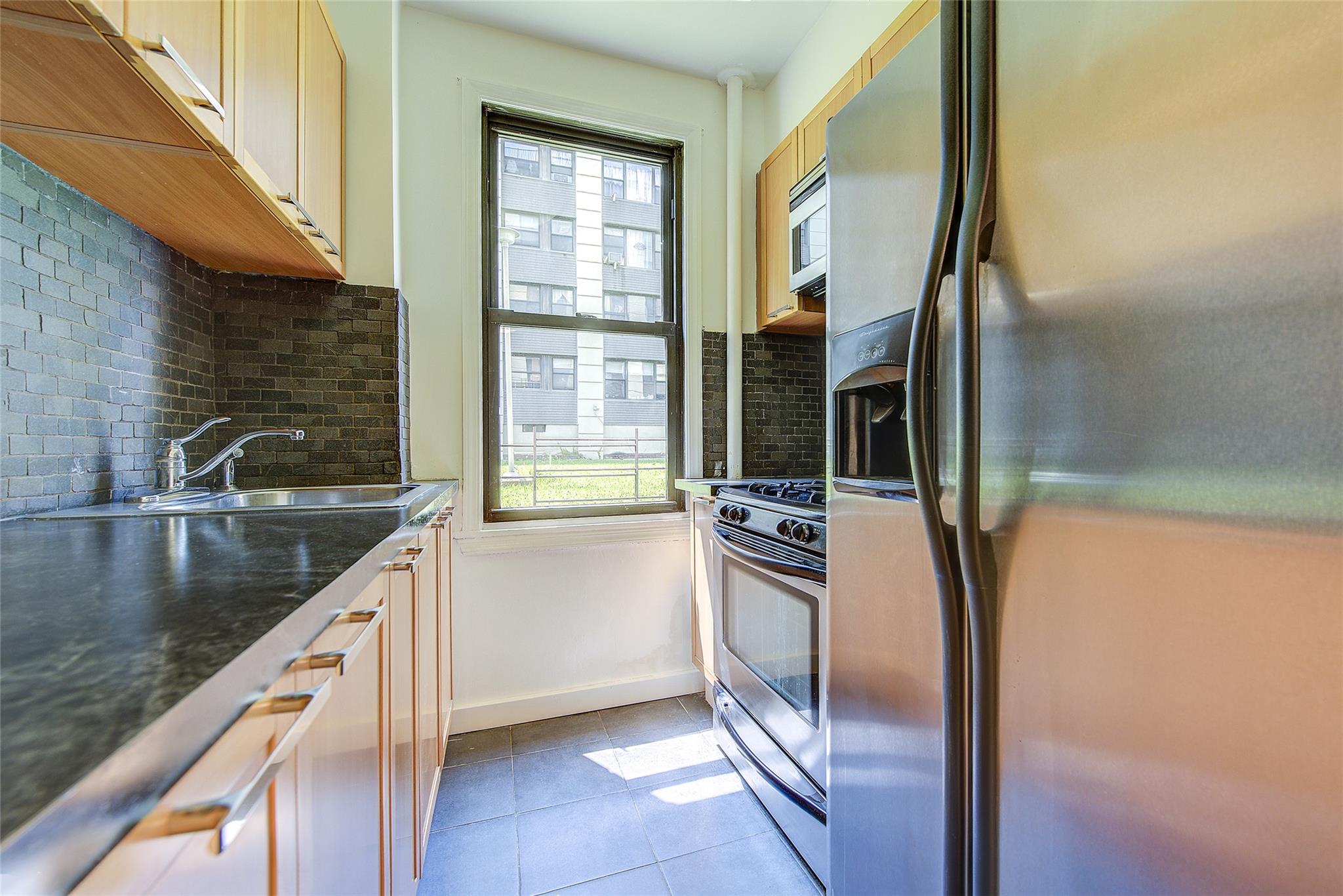 #12 photo, 98-22 63 Drive, クイーンズ区 Rego Park , NY 11374