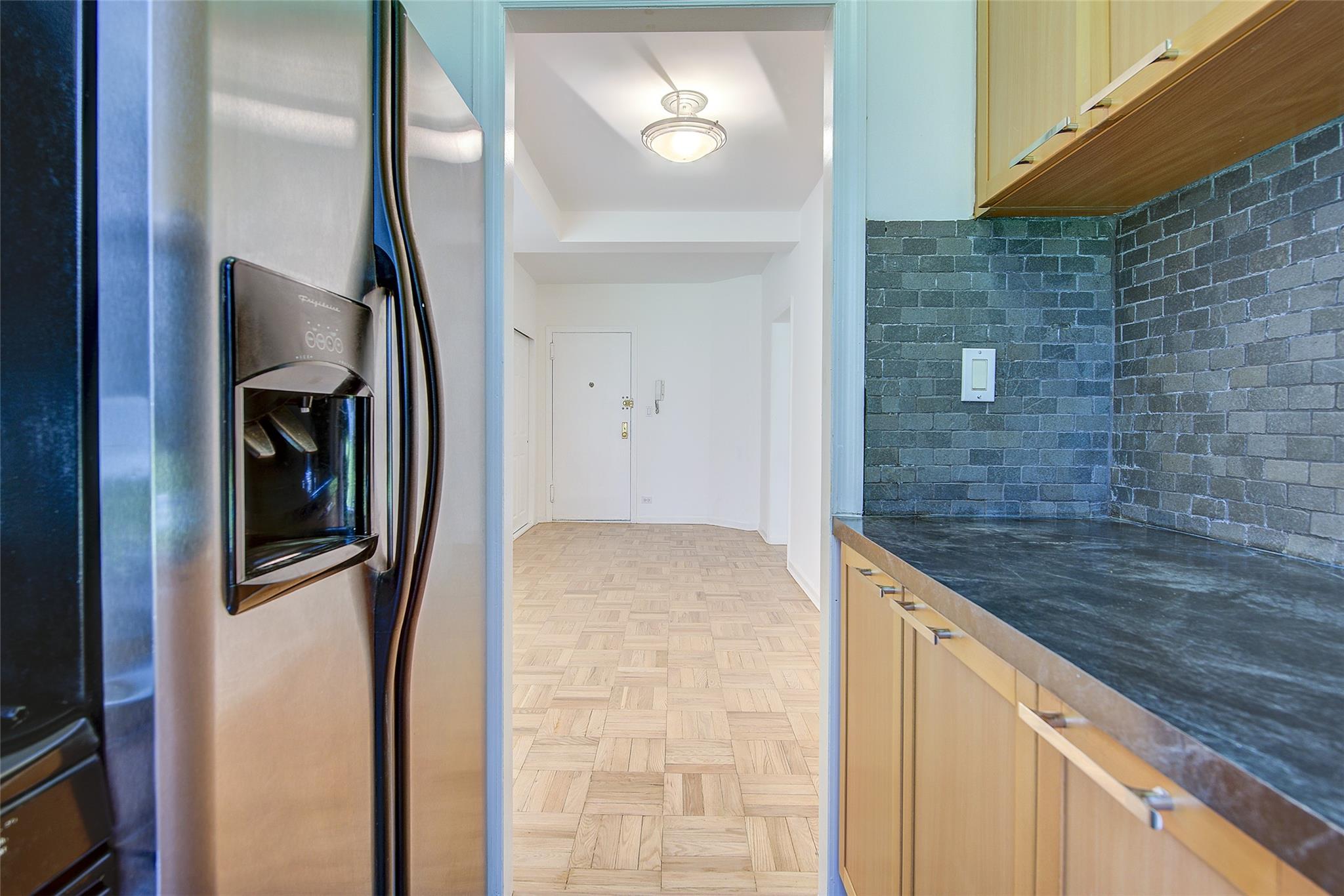 #13 photo, 98-22 63 Drive, クイーンズ区 Rego Park , NY 11374