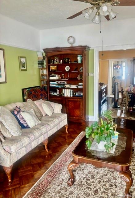 #4 photo, 12133 Grayson Street, クイーンズ区 Springfield Gardens , NY 11413