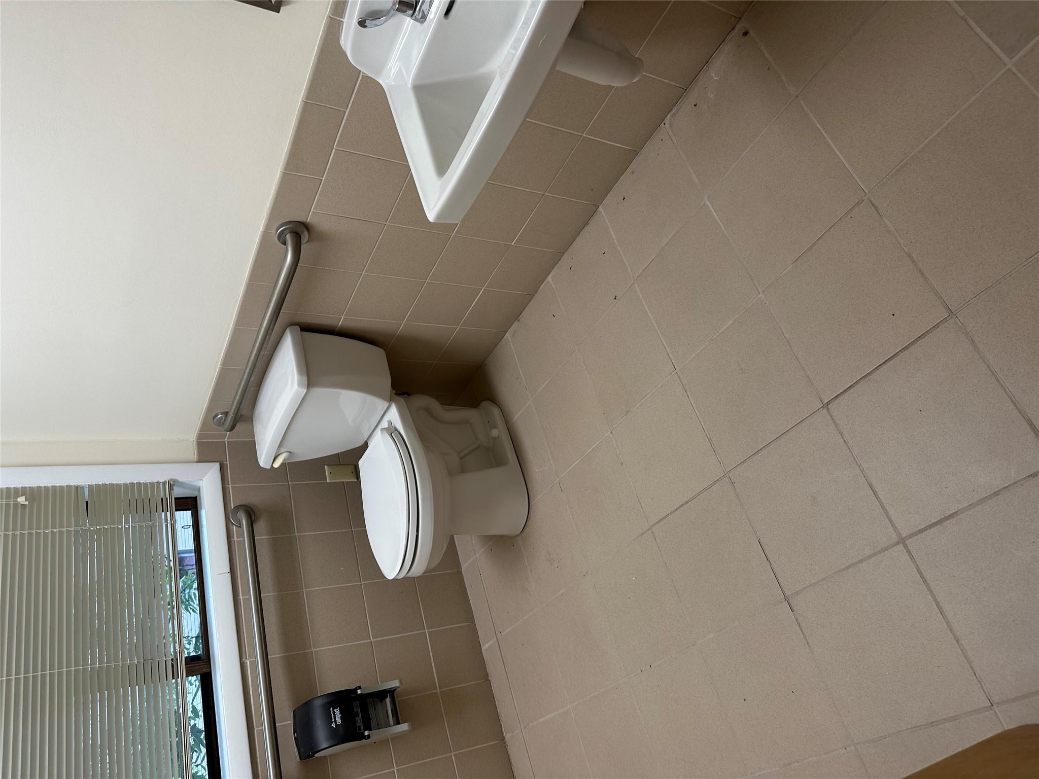 #11 photo, 7 Pinewoods Road, Hyde Park , NY 12538