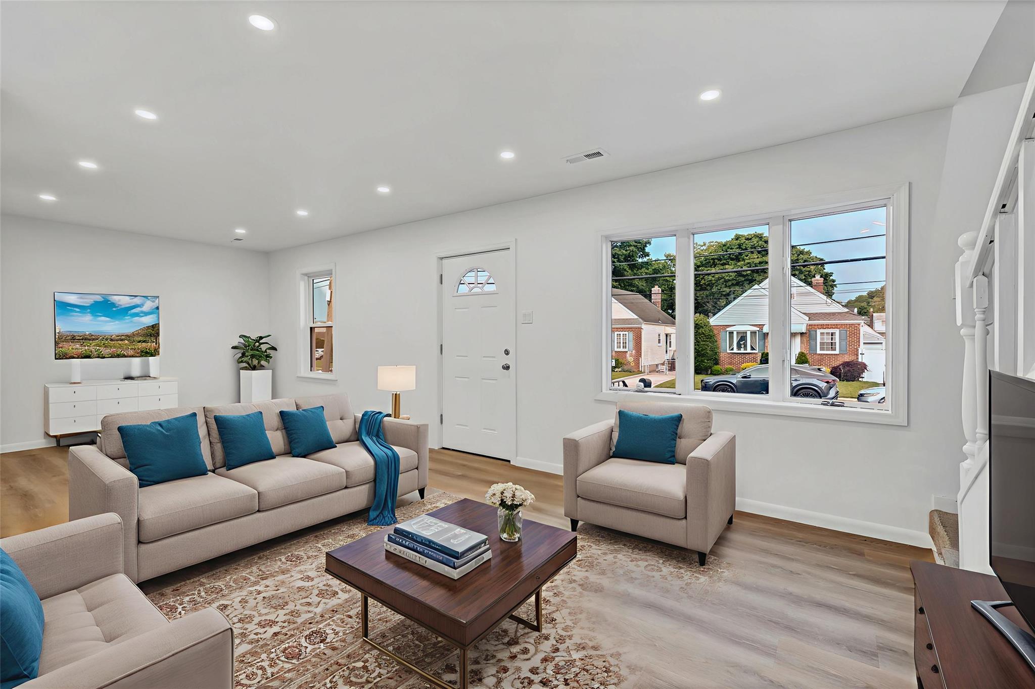 #3 photo, 189 Jacob Street, 長島 Elmont , NY 11003