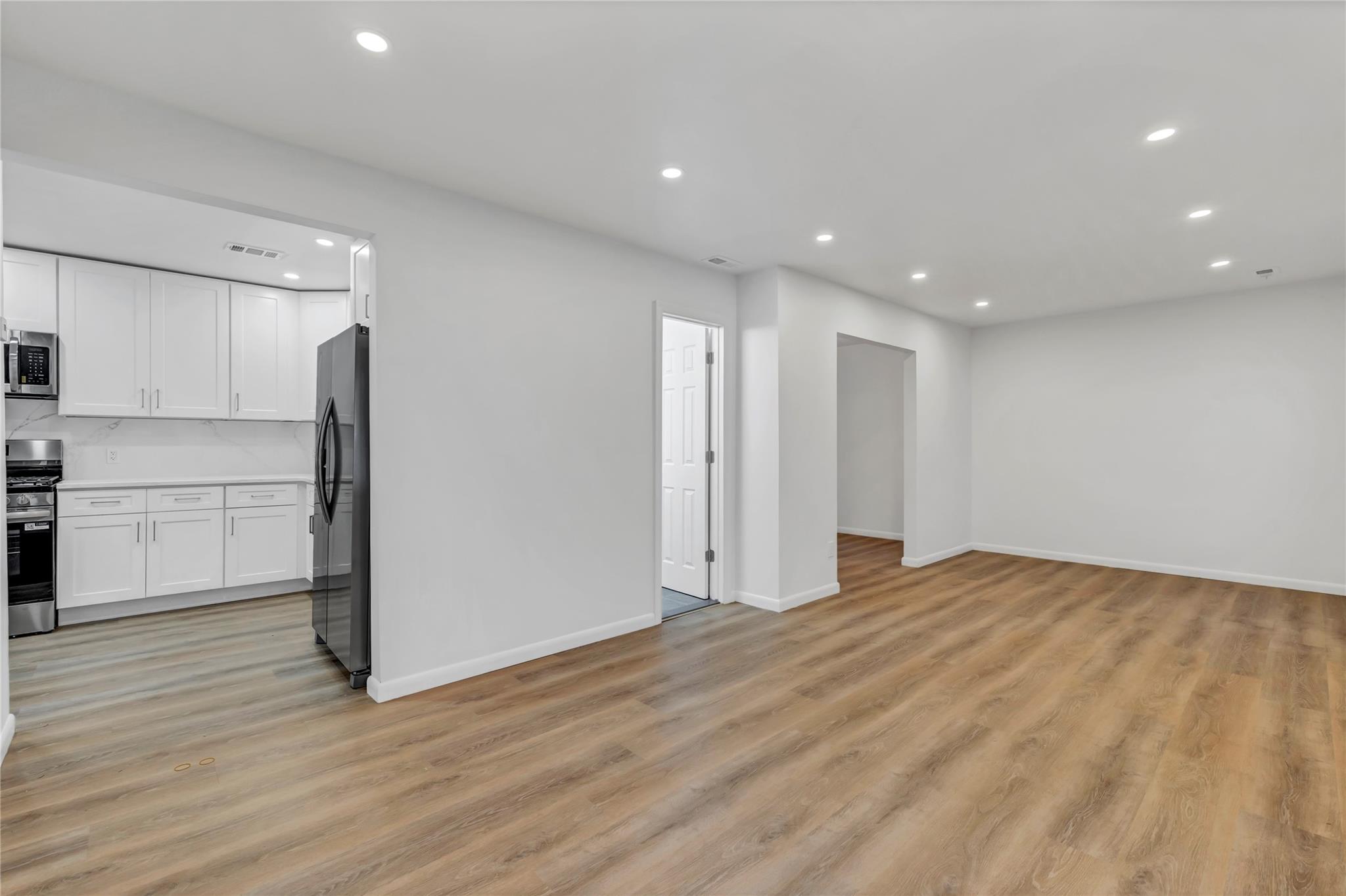 #5 photo, 189 Jacob Street, 長島 Elmont , NY 11003