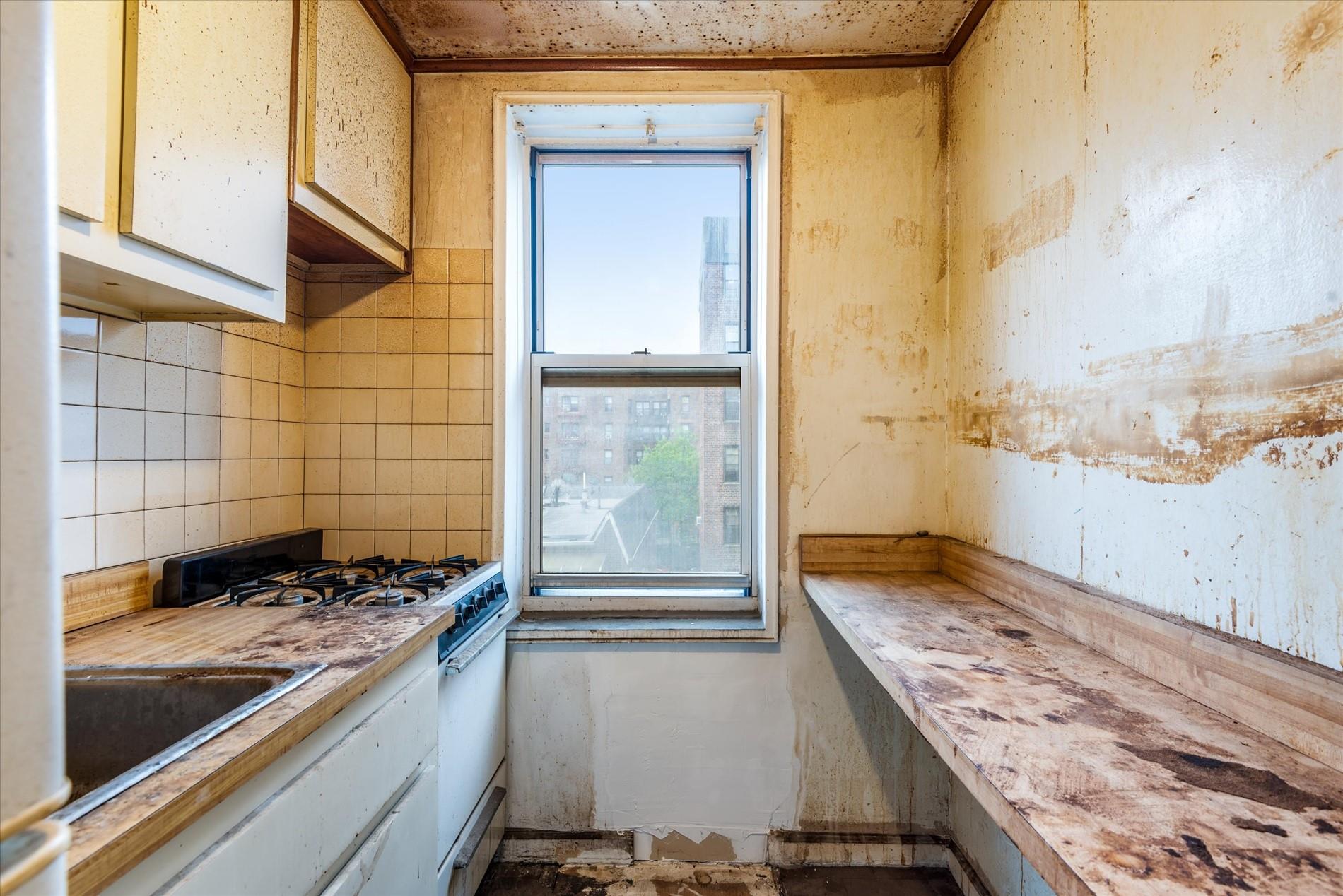 #6 photo, 67-30 Clyde Street, Forest Hills , NY 11375