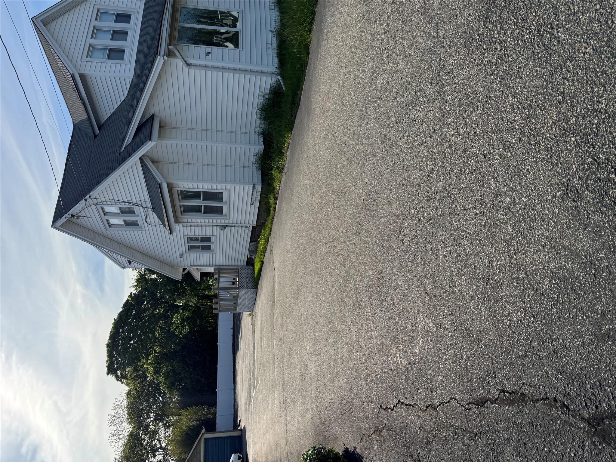 #2 photo, 90 Medford Avenue, サフォーク郡 Patchogue , NY 11772