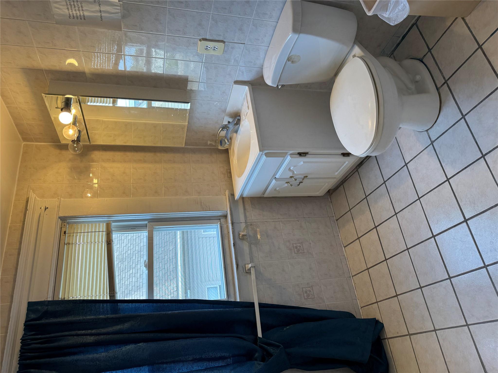 #20 photo, 90 Medford Avenue, サフォーク郡 Patchogue , NY 11772